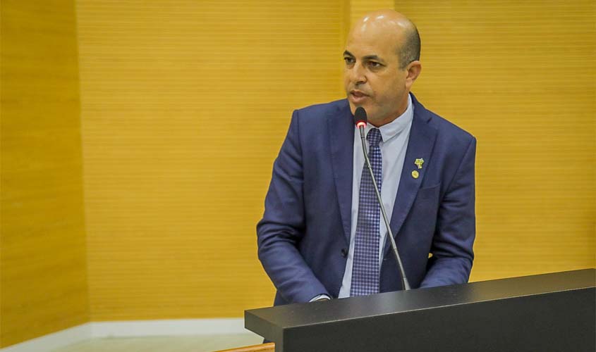 ISMAEL CRISPIN: Deputado destina recurso para construção de quadra em APAE 