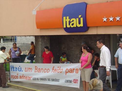 Falta de condições de trabalho causa paralisação no Itaú