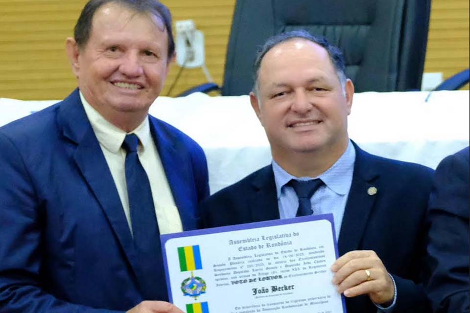 ENQUETE: Como você classifica o mandato do prefeito João Becker em Cujubim? 