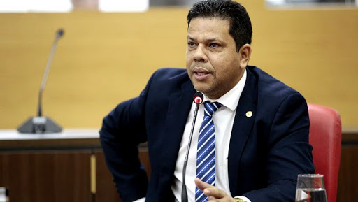 ESPECIAL: Jair Montes manda mensagem aos servidores da saúde