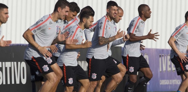 FUTEBOL: Corinthians decide vida na Libertadores, mas vê Copa do BR como prioridade