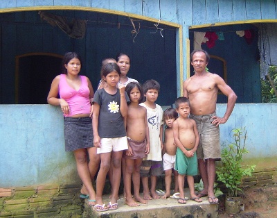 Famílias do Lago do Cuniã recebem crédito