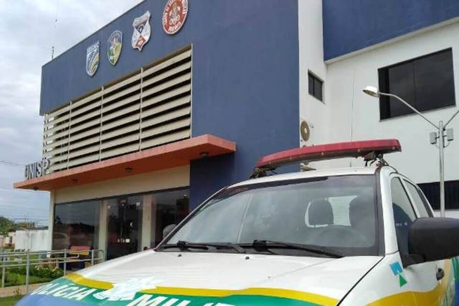 SURTADO: Rapaz  invade comércio, 'faz sexo' com torneiras e acaba preso em Vilhena