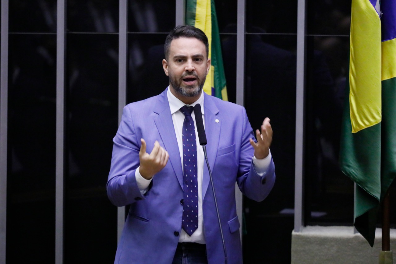 CONGRESSO: Léo Moraes solicita fiscalização das unidades de energia de Rondônia