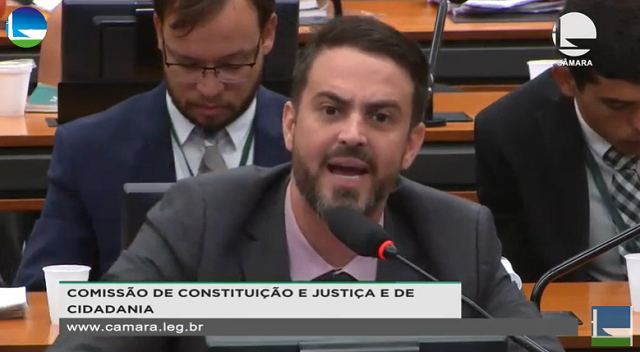 FAVORÁVEL: Léo Moraes lidera PODEMOS na CCJ que debate prisão em segunda instância