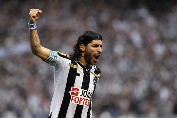 CONTRATAÇÃO: União Cacoalense anuncia Loco Abreu como reforço para o Rondoniense 2020