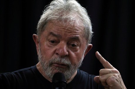 MUDANÇA: Justiça autoriza transferência de Lula para São Paulo