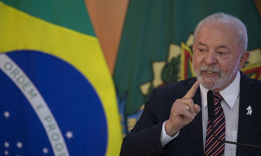 UNIÃO:  Visita de Lula à China visa relançar parceria em mais de 20 acordos