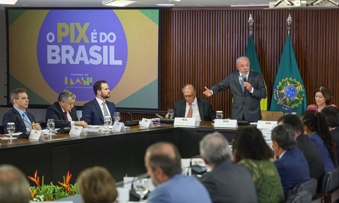 SEM TARIFAÇO: Brasil vai buscar novos parceiros para diminuir impactos comerciais