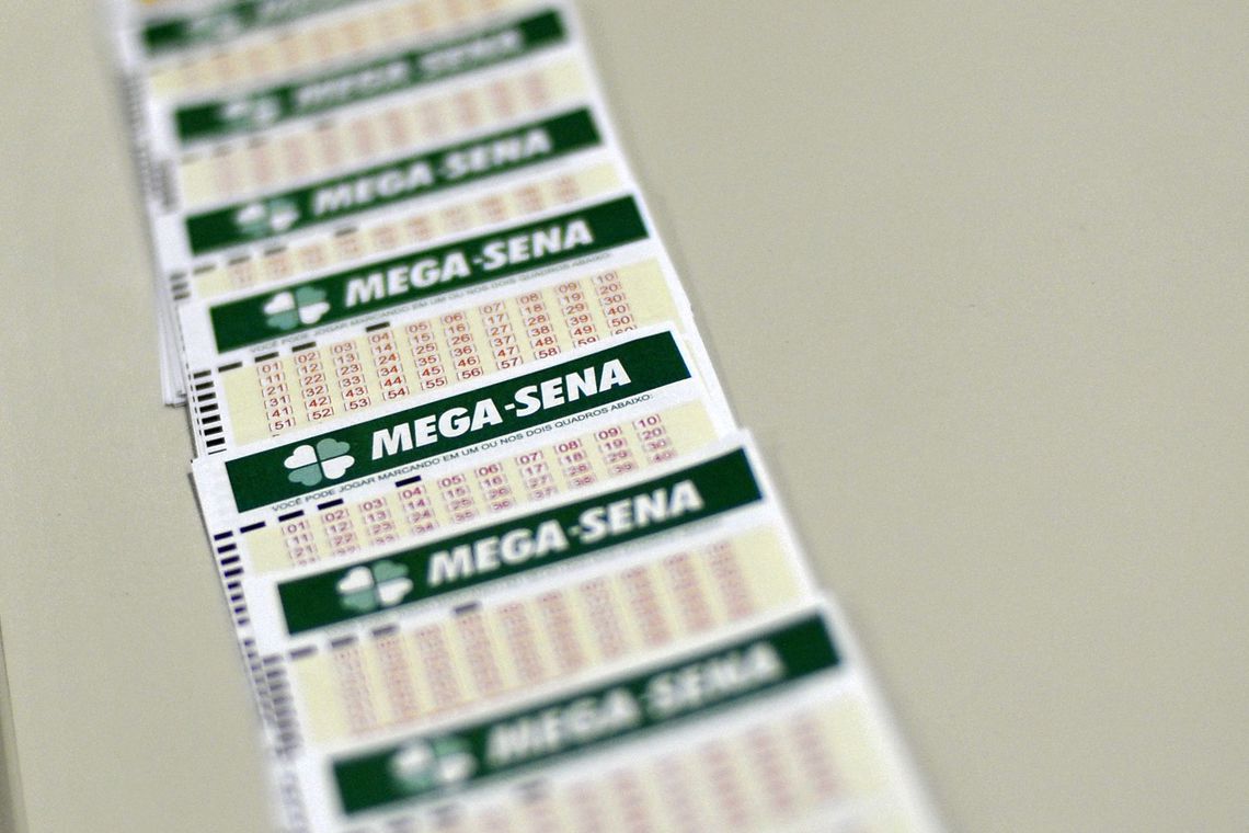 SORTE: Mega-Sena deve pagar quase R$ 30 milhões neste sábado, 18