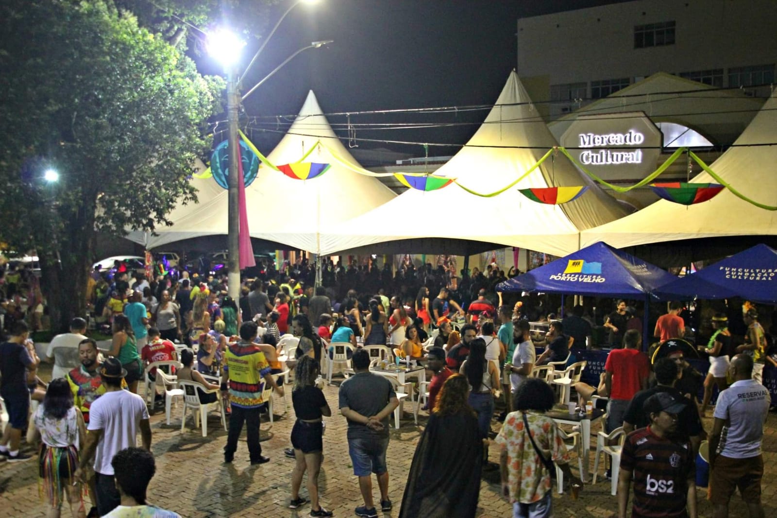ANIVERSÁRIO: Permissionários do Mercado Cultural comemoram dois anos de atividades