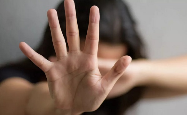 DIA DOS NAMORADOS: Mulher é mantida em cárcere, agredida e estuprada pelo ex-marido