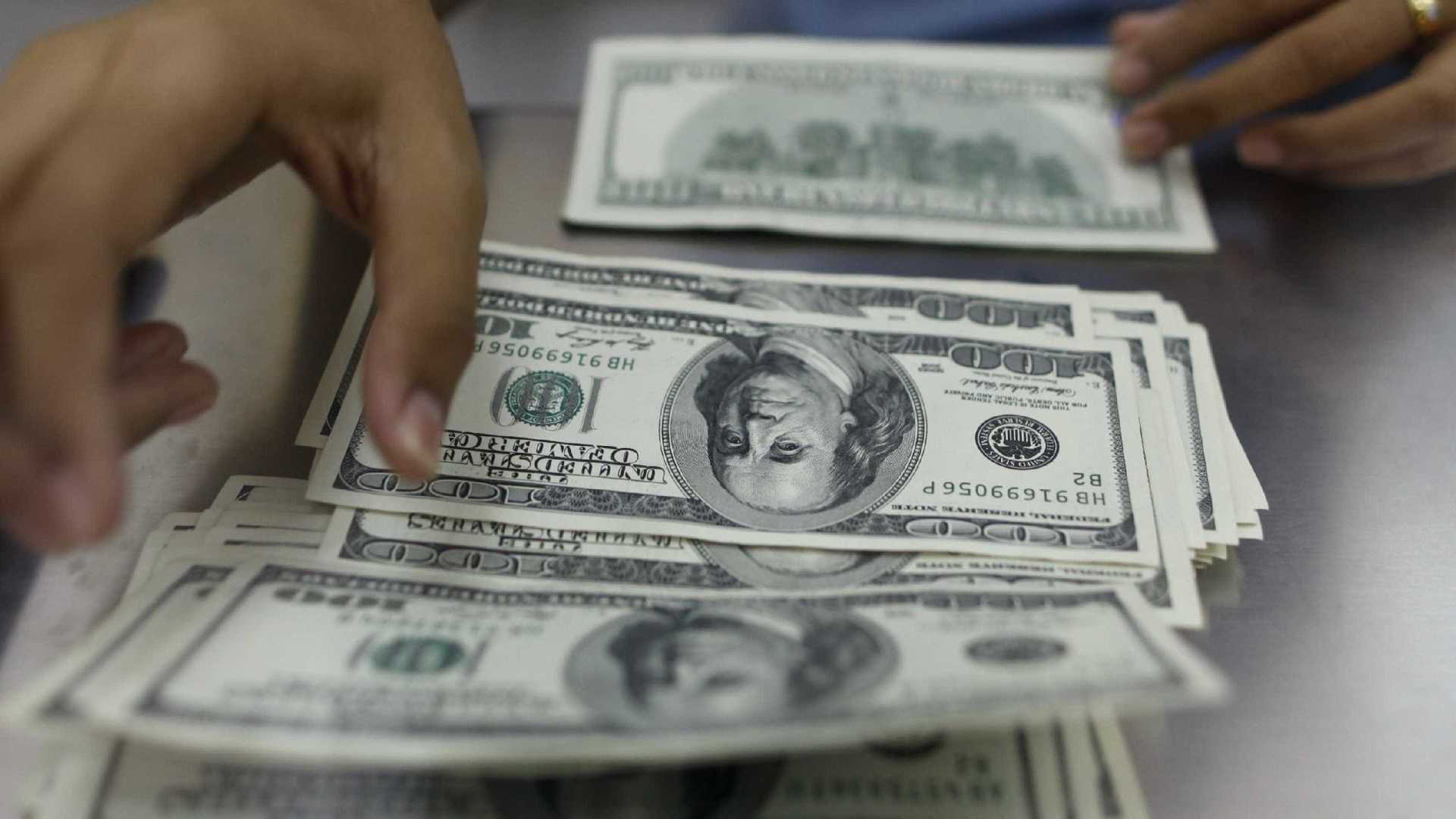 FOCUS: Estimativa do dólar para fim de 2018 sobe de R$ 3,78 para R$ 3,83