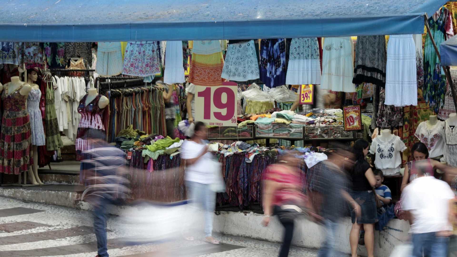 Consumidores esperam inflação de 5% em 12 meses a partir de abril