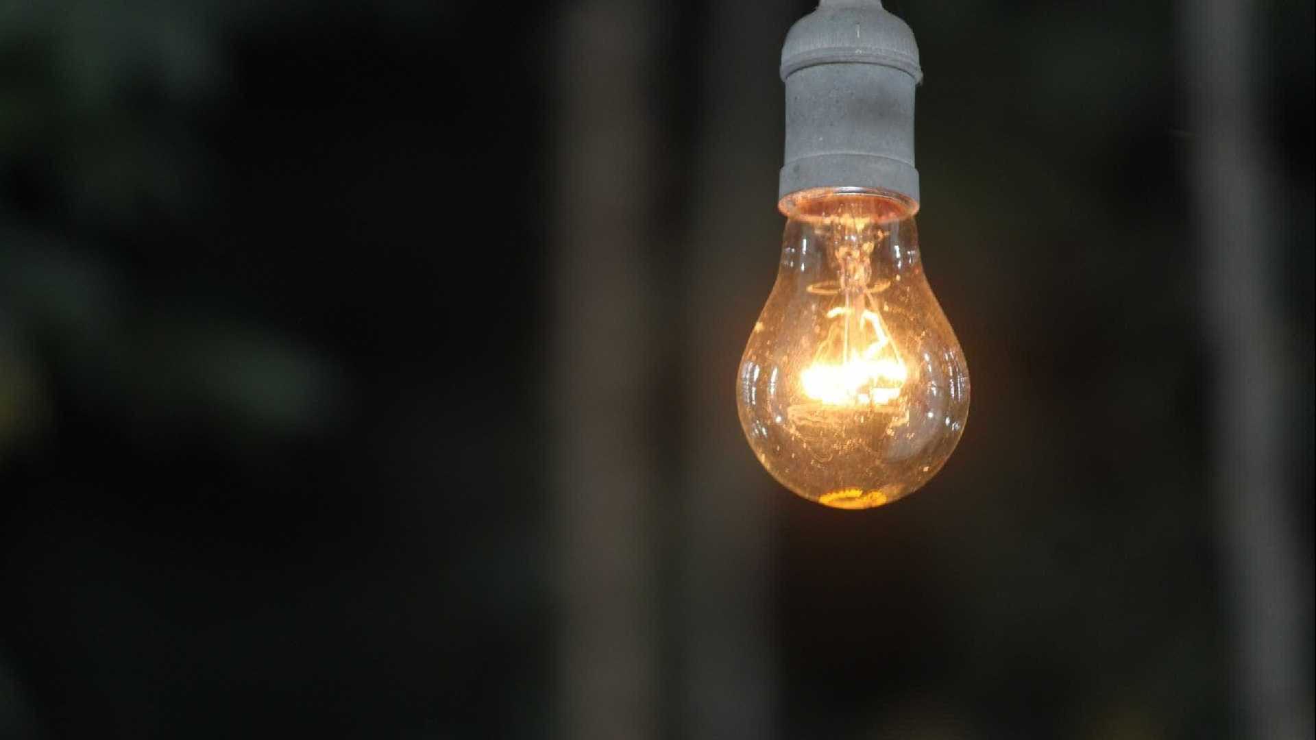 ENERGIA: Governo avalia leilão que eleva conta de luz em R$ 1 bilhão