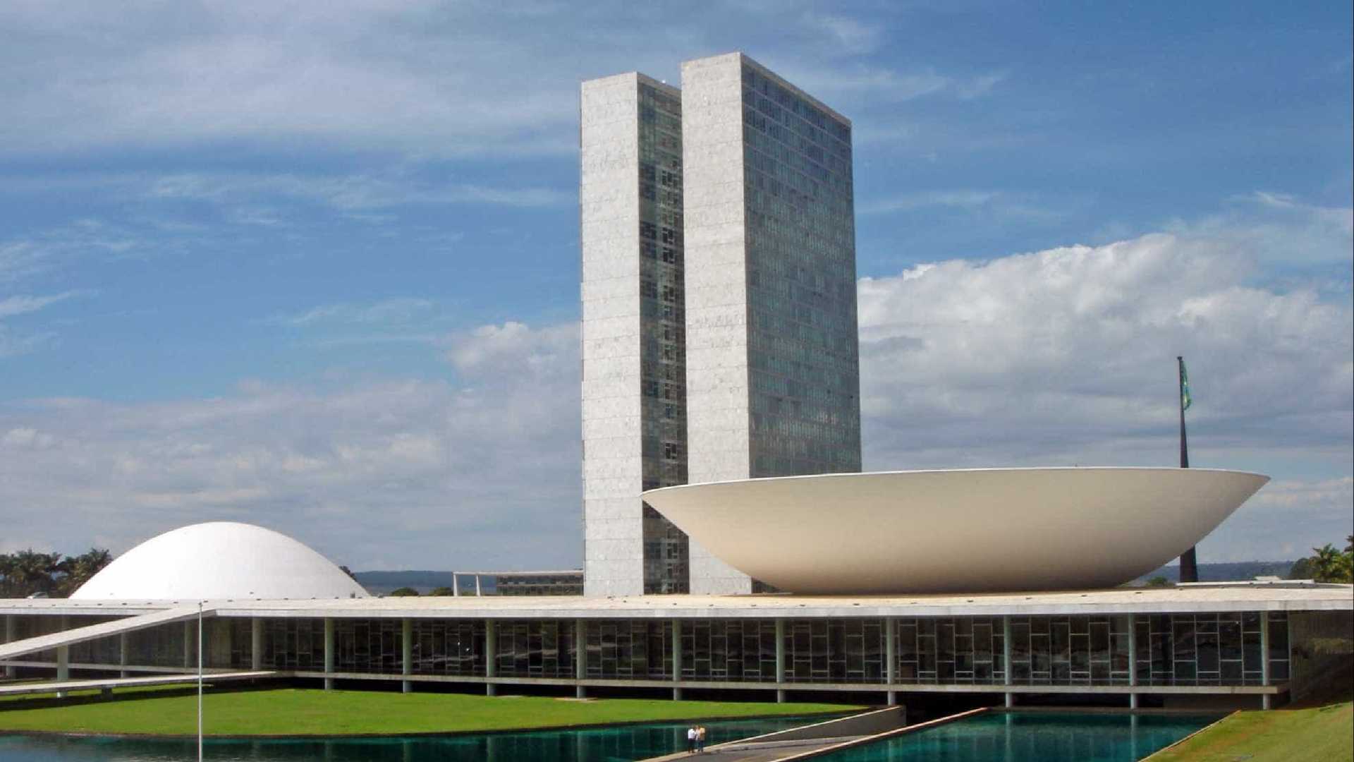 Empresas com trabalho escravo financiam um em cada 10 deputados