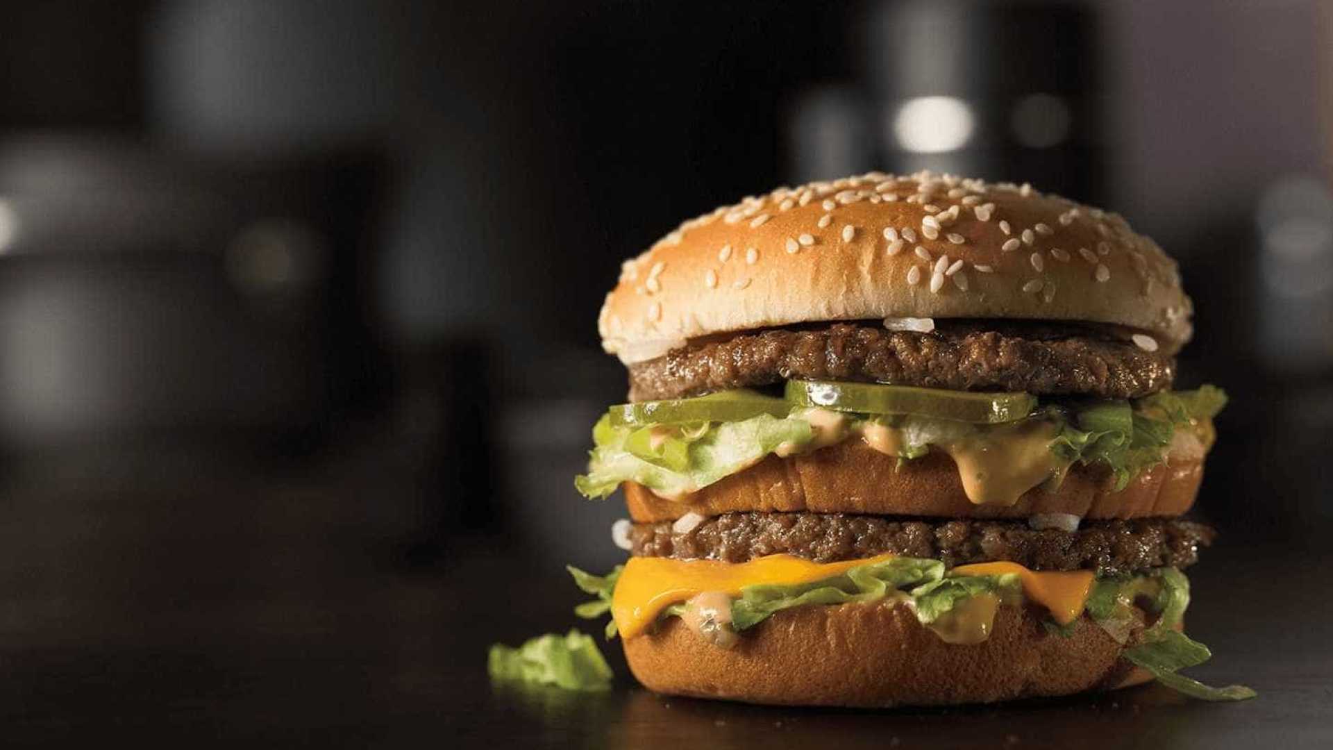 DERROTA: McDonald's perde registro de 'Big Mac' em disputa com cadeia familiar