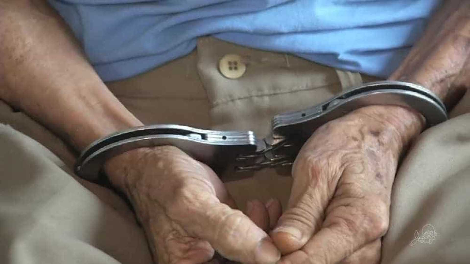 TARADO: Professor aposentado é preso por estuprar adolescente em condomínio de luxo