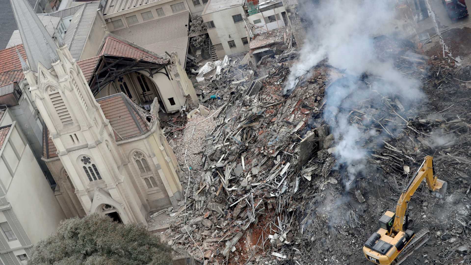 Presença de sobreviventes em escombros é improvável, dizem Bombeiros