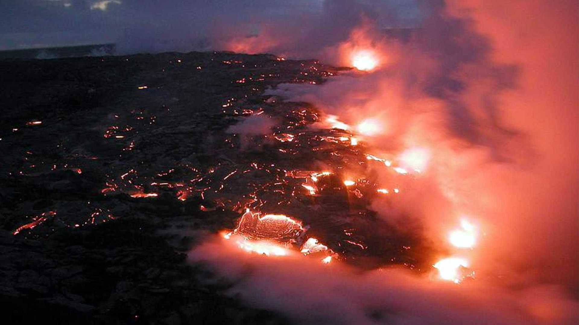 Vulcão em erupção no Havaí ameaça milhares de lares