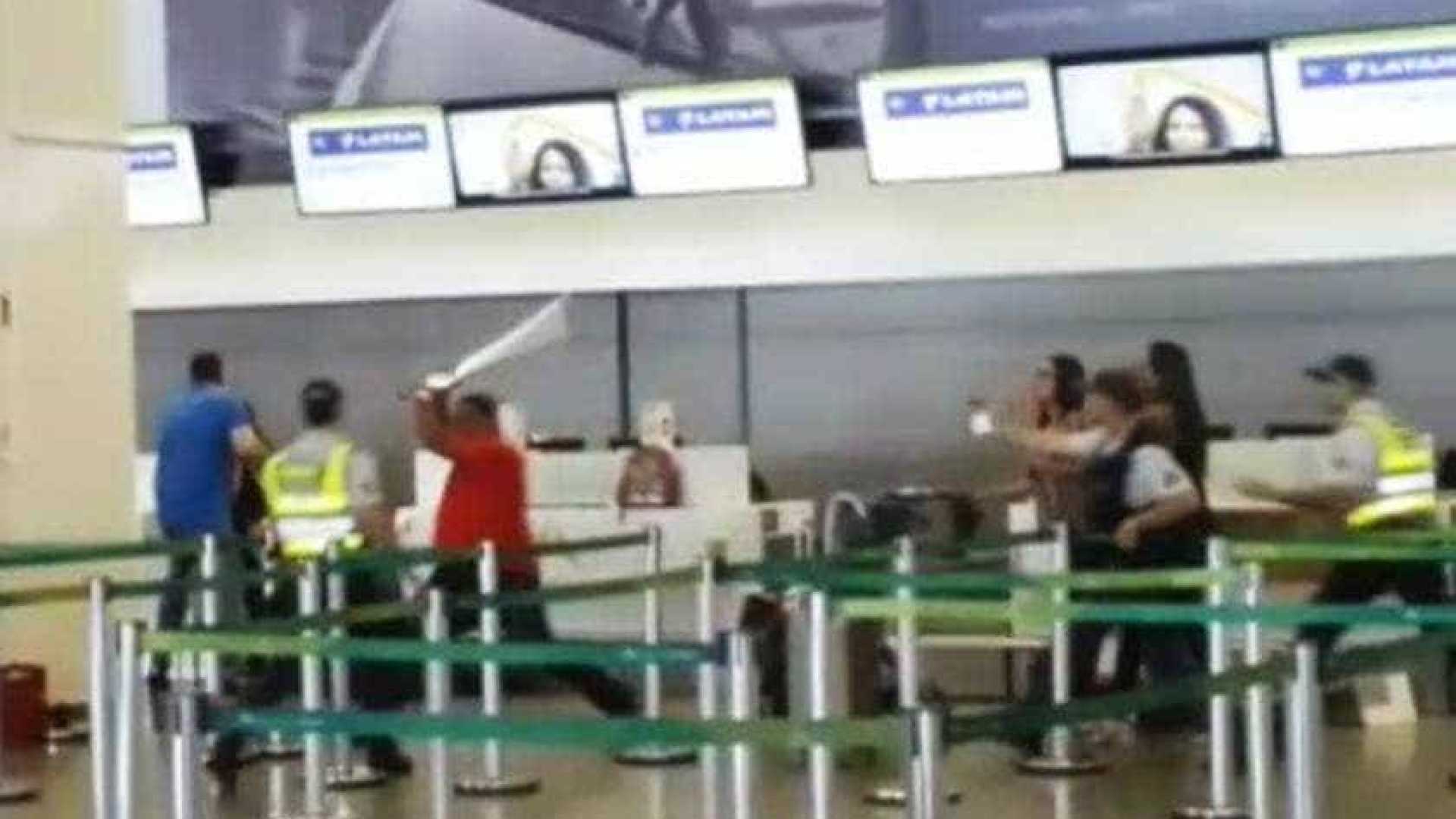 Bombeiro surta e agride PM ao perder voo no aeroporto de Brasília