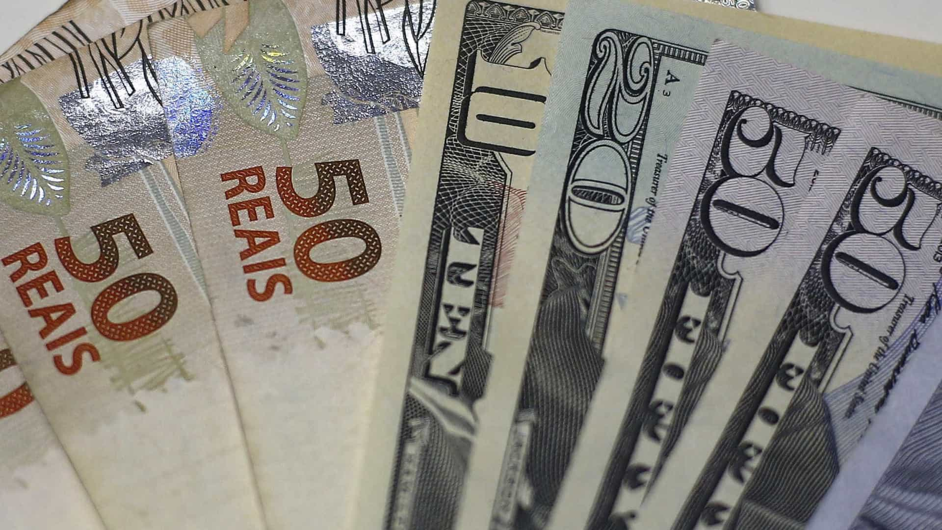 ECONOMIA: Dólar segue em alta cotado a R$ 4,087