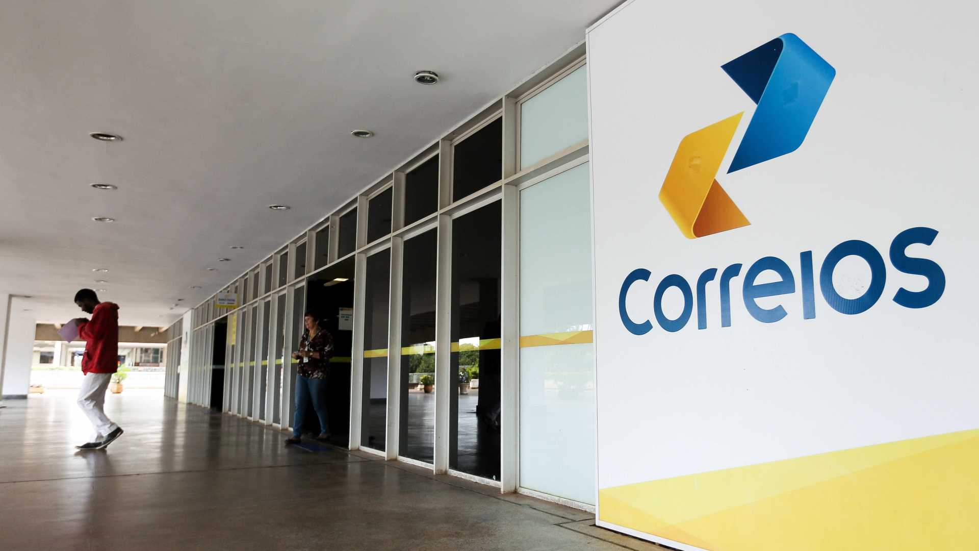 PARALISAÇÃO: Correios decidem sobre greve geral nesta terça-feira