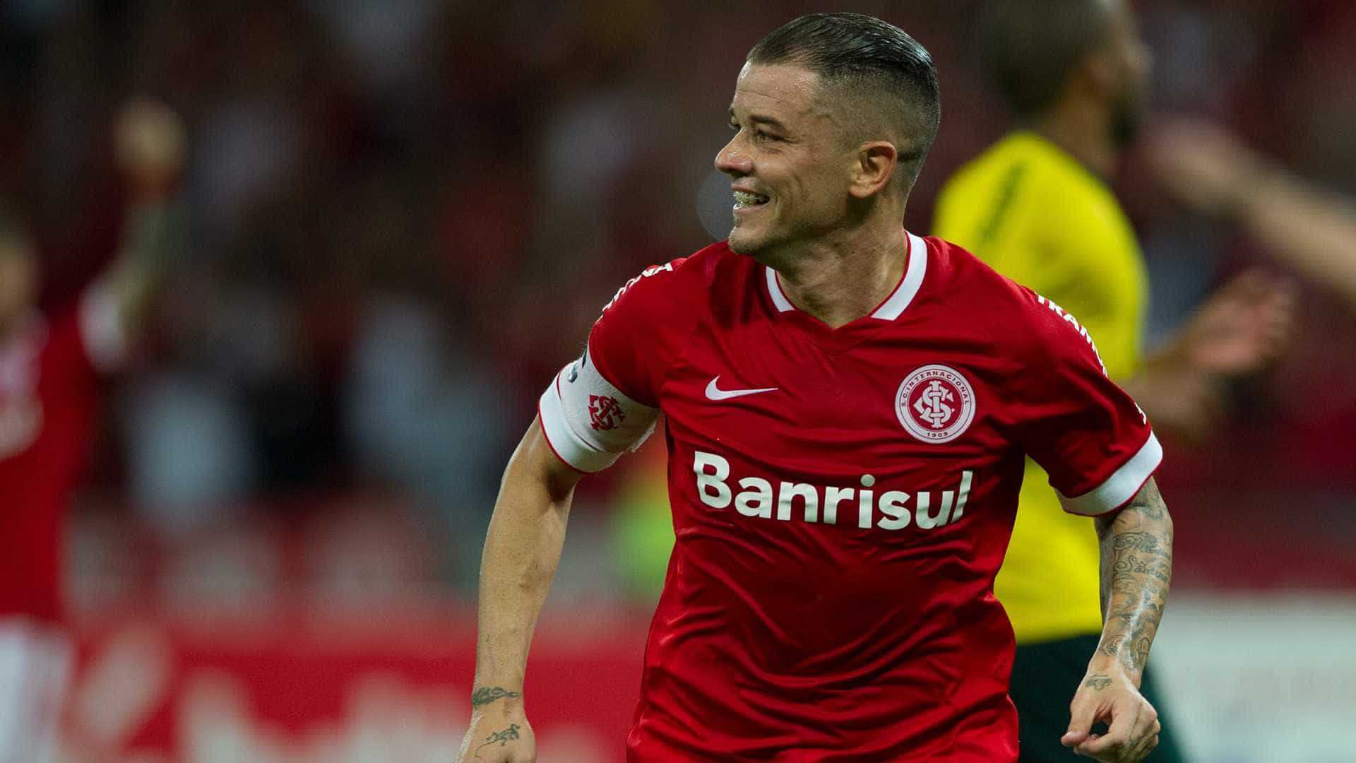 Internacional e Chapecoense fecham a 6ª rodada do Brasileiro