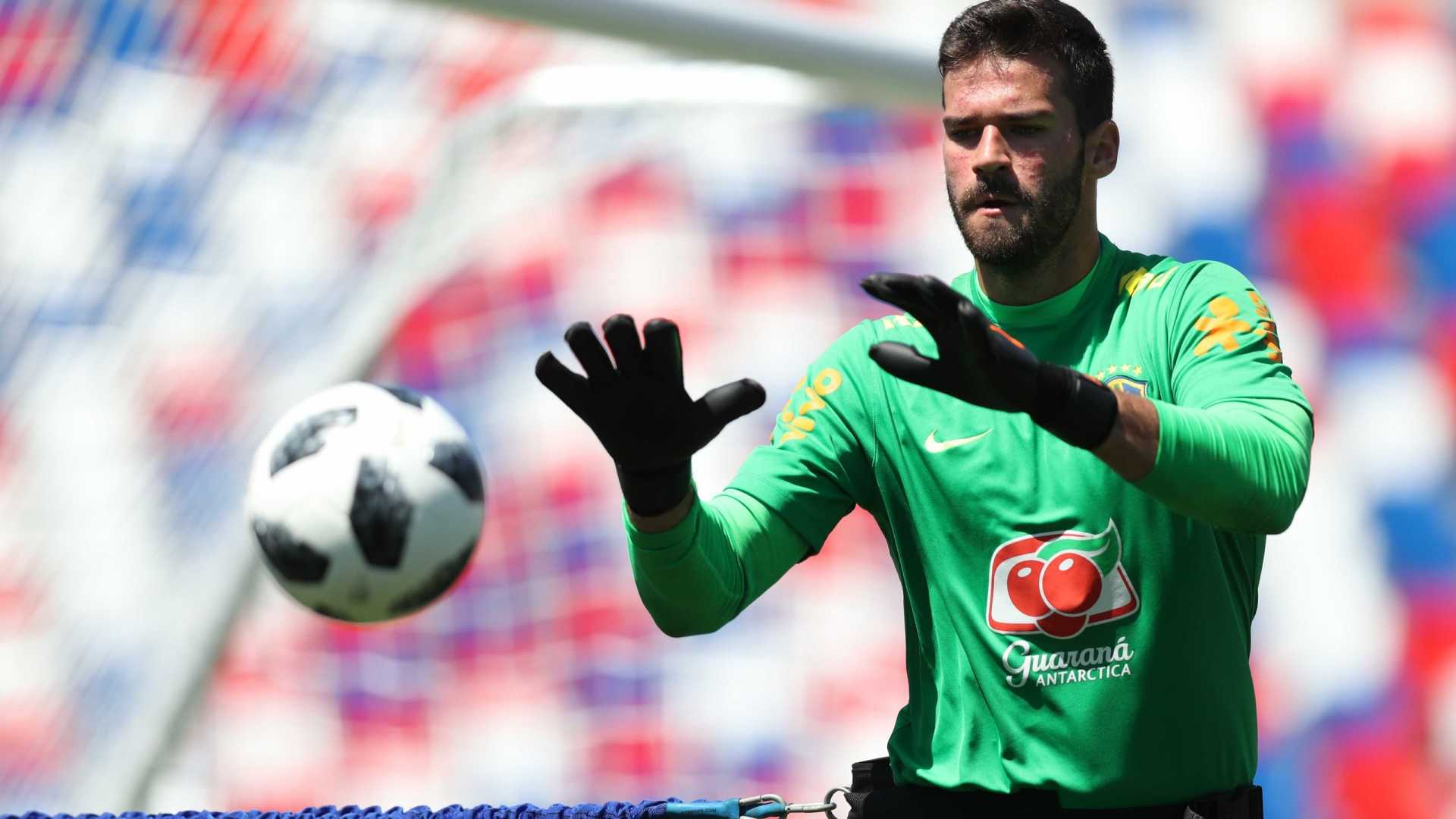 TRANSFERÊNCIA: Roma aceita oferta do Liverpool pelo brasileiro Alisson: R$ 315 milhões