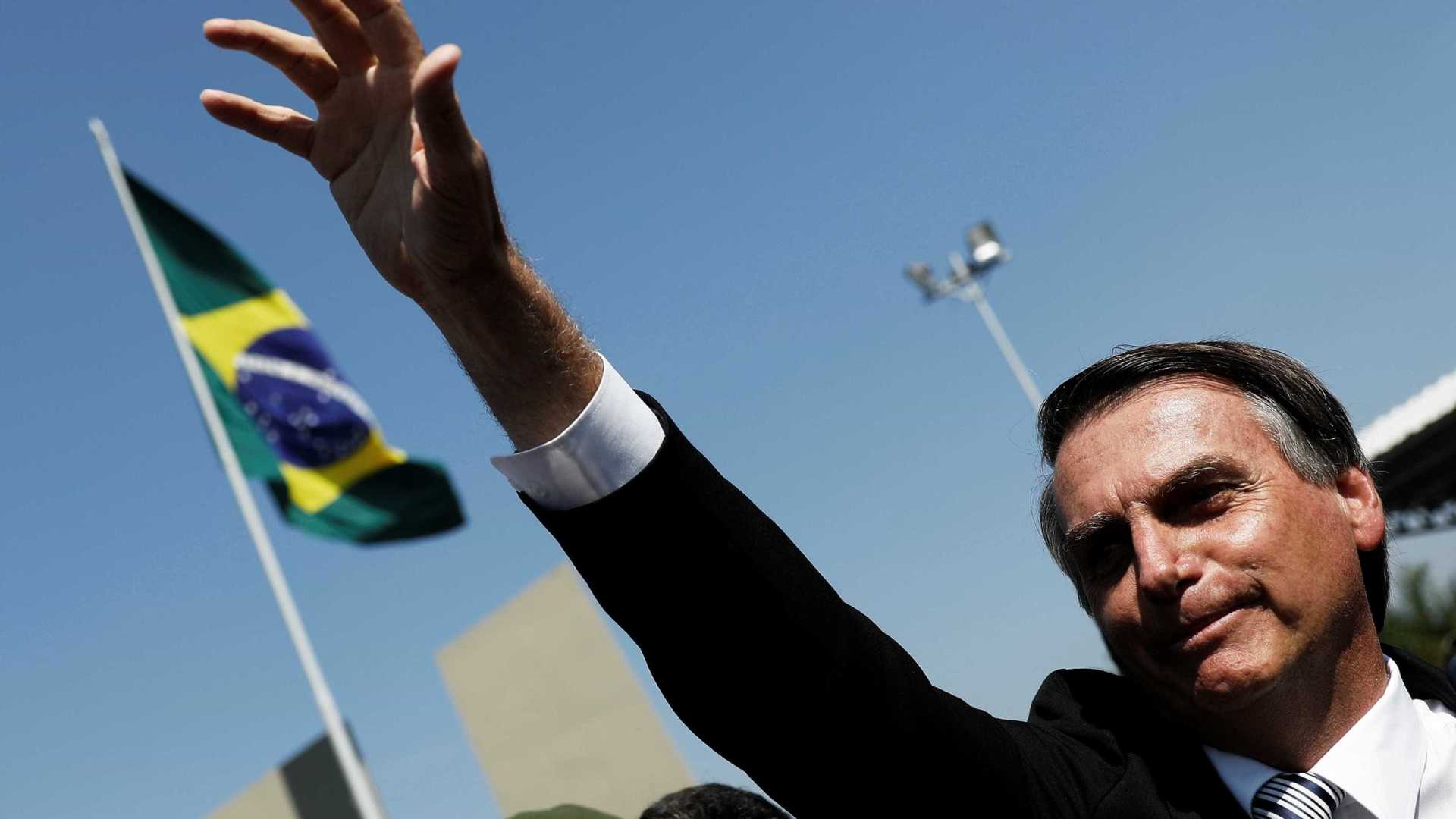 PROPOSTAS: Bolsonaro quer ensino a distância para combater marxismo e cortar custo