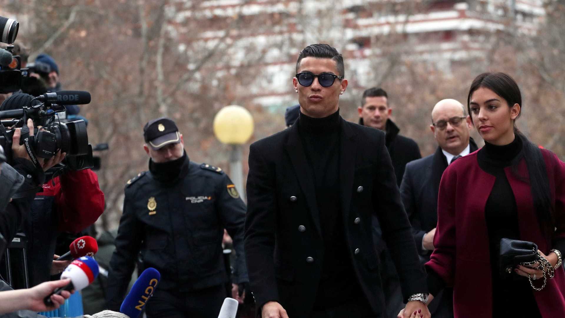 SONEGAÇÃO: CR7 admite crimes fiscais e é condenado a 23 meses de prisão e multa