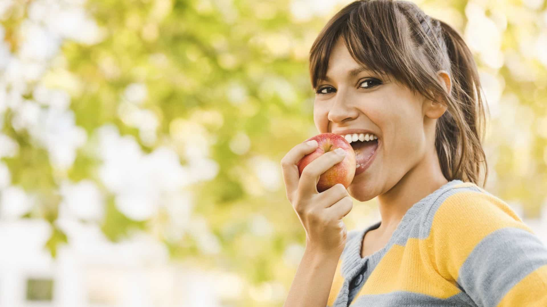 BEM ESTAR: Consumida antes de refeição, fruta ajuda a 'derreter' gordura