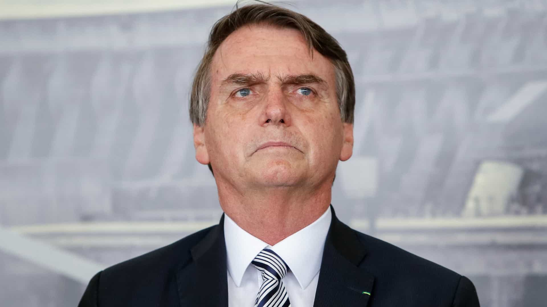 HISTÓRIA: Livro afirma que Tribunal absolveu Bolsonaro ignorando provas