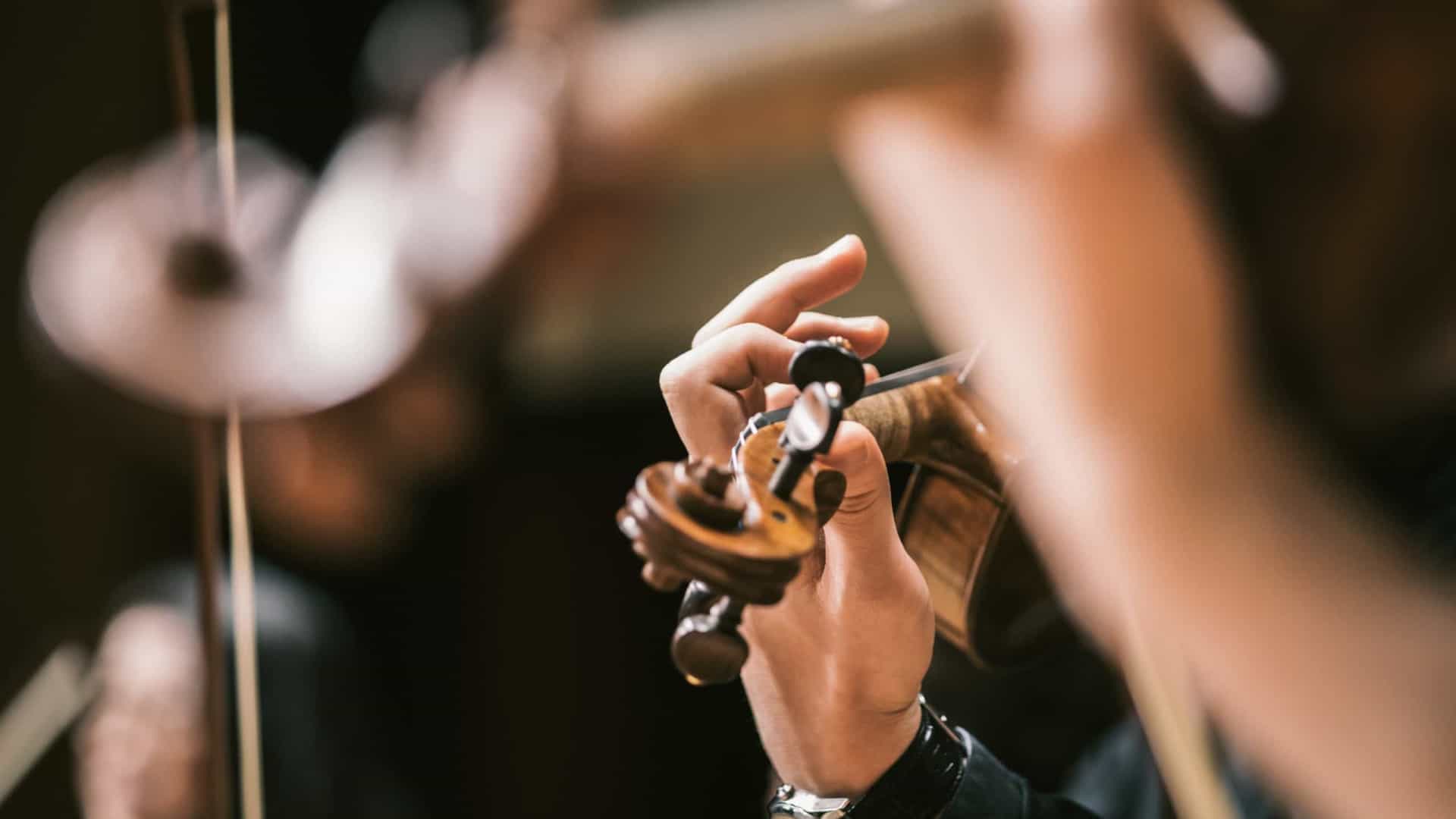 OPORTUNIDADE: Com bolsas de até R$ 2.200, orquestras brasileiras tentam atrair novos talentos