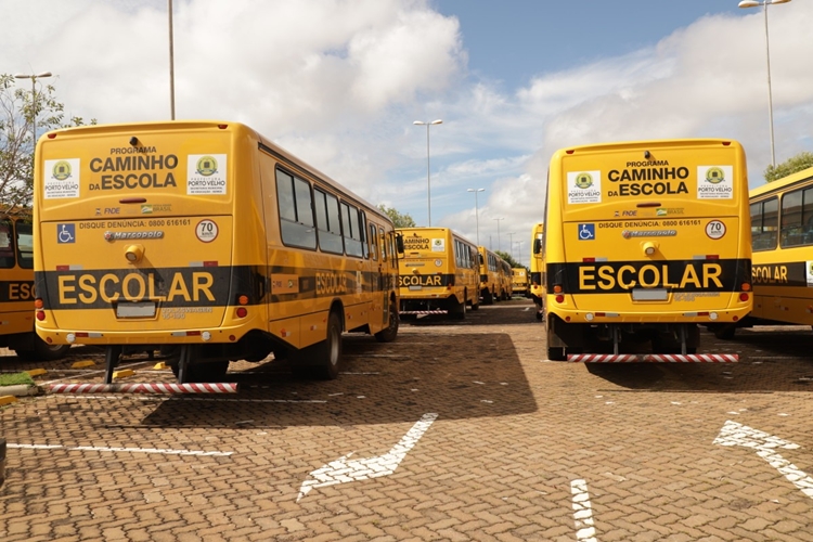 TRANSPORTE ESCOLAR: Inscrições para motorista e monitor terminam no próximo dia 15 