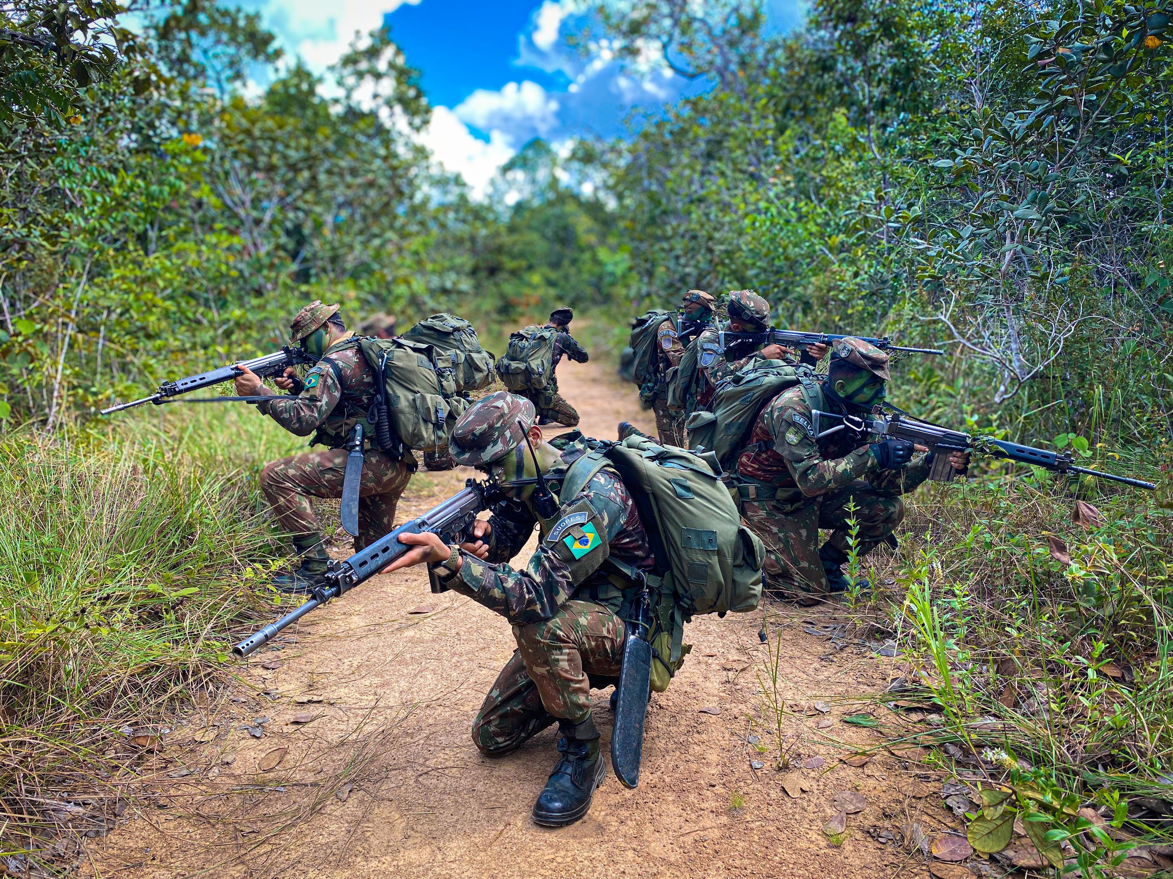 OPERAÇÃO: Brigada Príncipe da Beira faz treinamento militar de combate e liderança 
