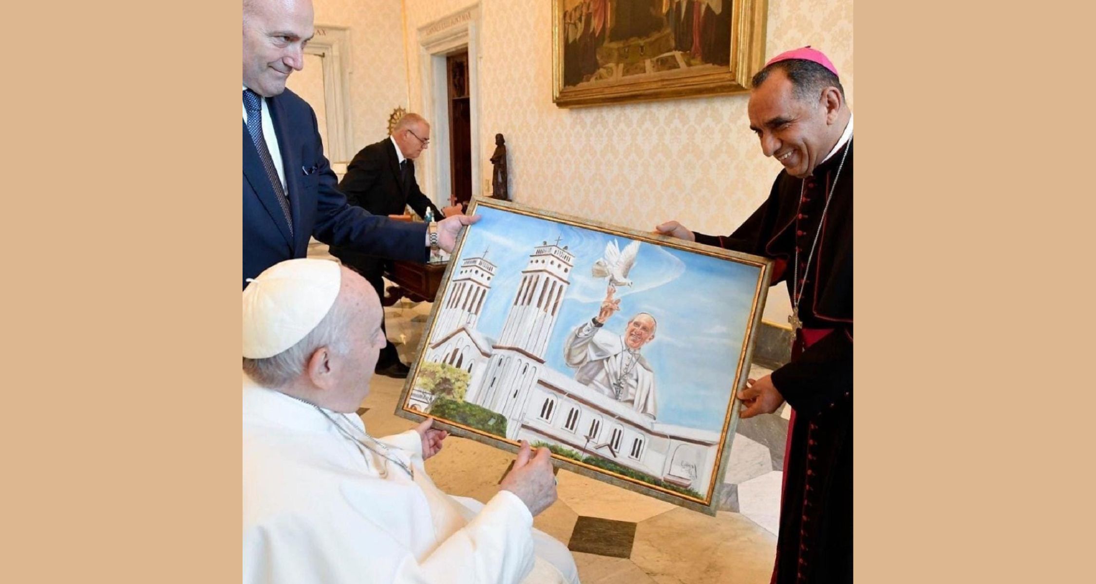 EDINA COSTA: Papa Francisco é presenteado com quadro pintado pela artista plástica de RO