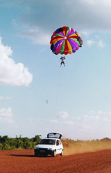 Parasail é a nova modalidade no esporte radical em Porto Velho