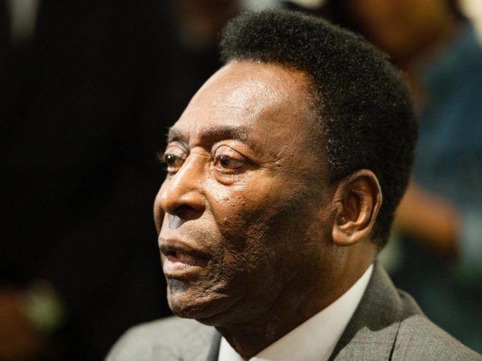 REI: Pelé ainda pode aparecer na Copa, mas saúde não é única questão para viagem