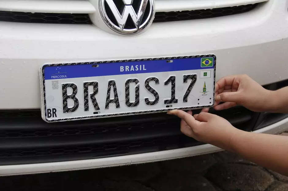 PROCURA-SE DONO: Placa de carro encontrada no bairro Jardim Santana em Porto Velho