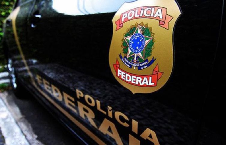 J FPC Madeira Artefatos