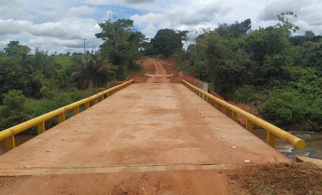 CONVÊNIO: Ponte sobre o rio Araras, em Primavera de Rondônia, é entregue aos moradores 