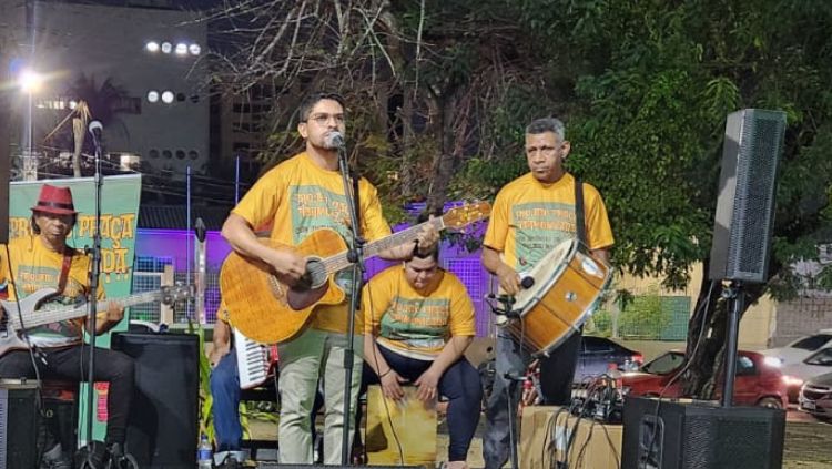 PRAÇA HARMONIZADA: Amâncio Lima e equipe se apresentam neste domingo na Aluízio Ferreira