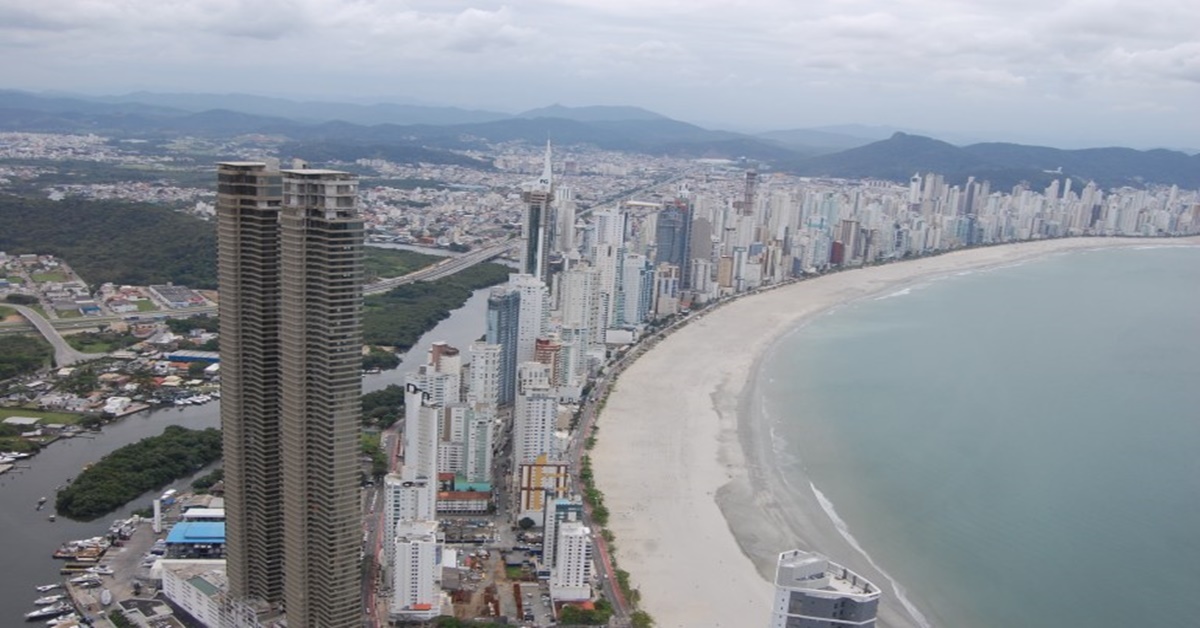 SOL: Balneário Camboriú abre o verão com Praia Central liberada