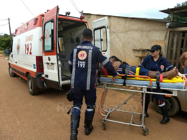 URGENTE: Homem cai de escada após levar choque elétrico em residência