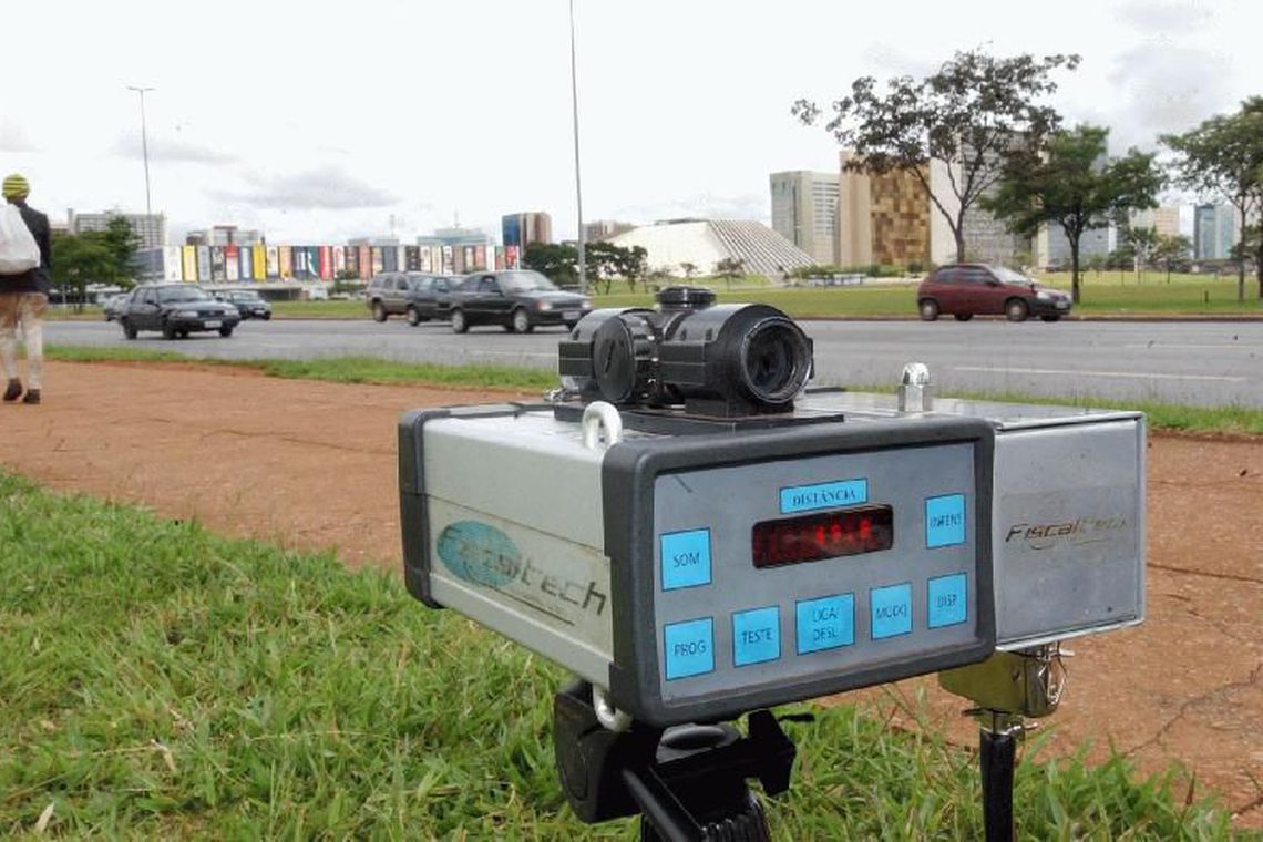 MENOS FISCALIZAÇÃO: Bolsonaro manda suspender uso de radares nas rodovias federais