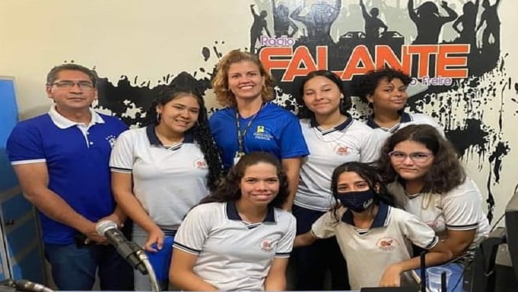 ENTREVISTA: Semes divulga na Rádio Falante projeto Talentos do Futuro , na Escola Orlando Freire