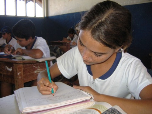 Ensino da rede estadual destaca-se em concurso de redação