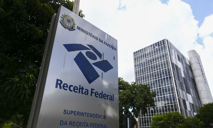 LEÃO: Receita Federal recebeu 34,1 milhões de declarações de Imposto de Renda em 2021