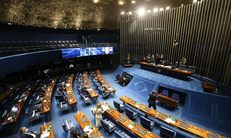 CANDIDATOS: Senado aprova elegibilidade para políticos com contas irregulares